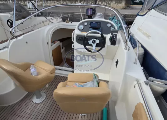 JEANNEAU - CAP CAMARAT 715 WA - 12