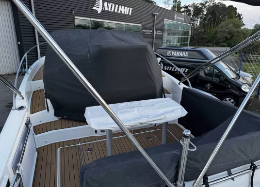 JEANNEAU - CAP CAMARAT 9.0 WA - 10