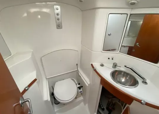 BENETEAU - FIRST 42S7 - 27