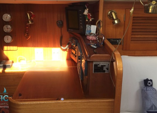 HALLBERG RASSY - 36 - 7