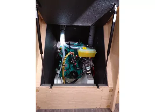 DUFOUR YACHTS - DUFOUR 37 - 17