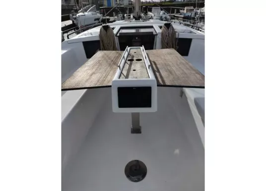 DUFOUR YACHTS - DUFOUR 37 - 6