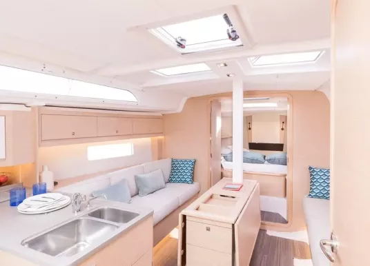 DUFOUR YACHTS - DUFOUR 37 - 9