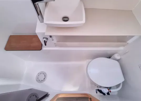 DUFOUR YACHTS - DUFOUR 430 - 12