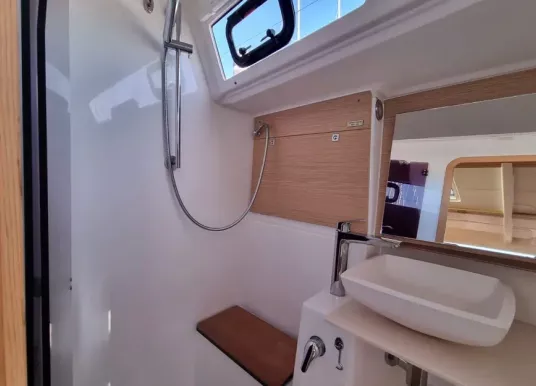 DUFOUR YACHTS - DUFOUR 430 - 13