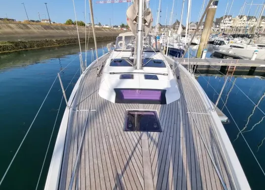 DUFOUR YACHTS - DUFOUR 430 - 3