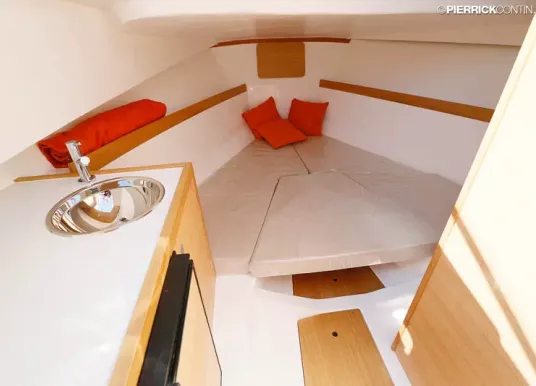 RHEA MARINE - RHEA 27 ESCAPADE - 11