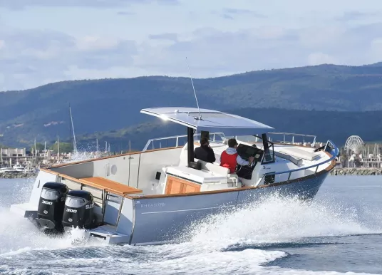 RHEA MARINE - RHEA 32 HB TIMONIER - 4