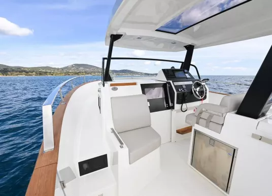 RHEA MARINE - RHEA 32 HB TIMONIER - 9