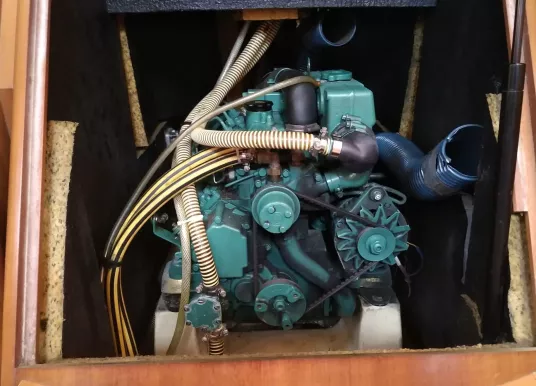 DUFOUR YACHTS - DUFOUR 385 - 11