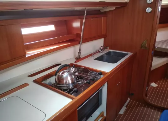 DUFOUR YACHTS - DUFOUR 385 - 4