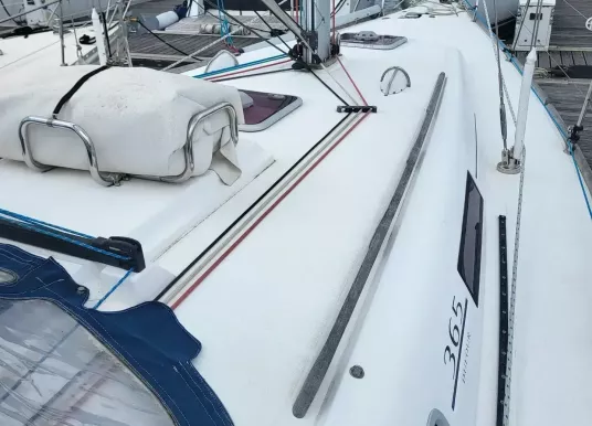 DUFOUR YACHTS - DUFOUR 365 - 26