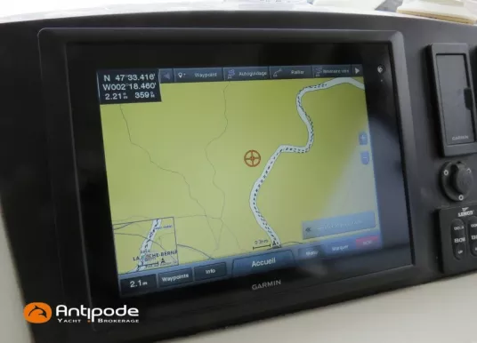 JEANNEAU - MERRY FISHER 10 - 23