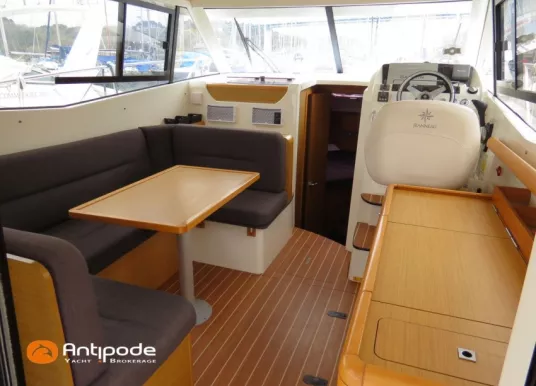 JEANNEAU - MERRY FISHER 10 - 7