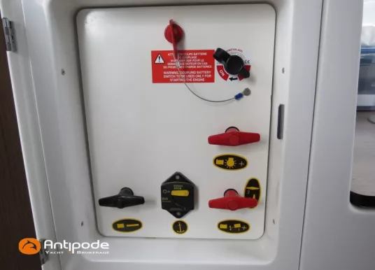 BENETEAU - ANTARES 9 - 27