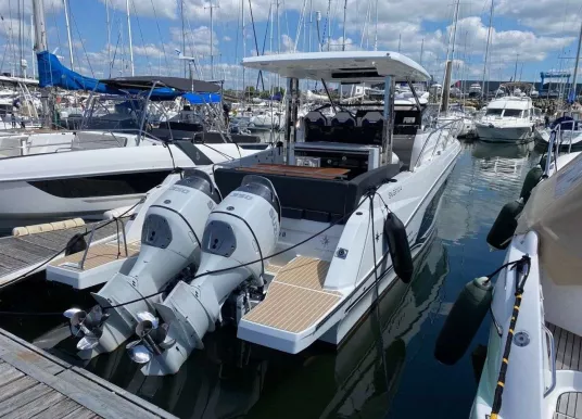 JEANNEAU - CAP CAMARAT 10.5 WA - 2