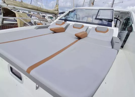 BENETEAU - GRAN TURISMO 32 - 8
