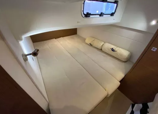 JEANNEAU - LEADER 36 - 8