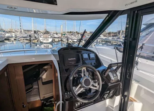 JEANNEAU - MERRY FISHER 895 - 4