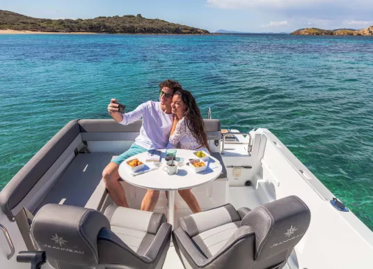 JEANNEAU - CAP CAMARAT 6.5 CC - 6