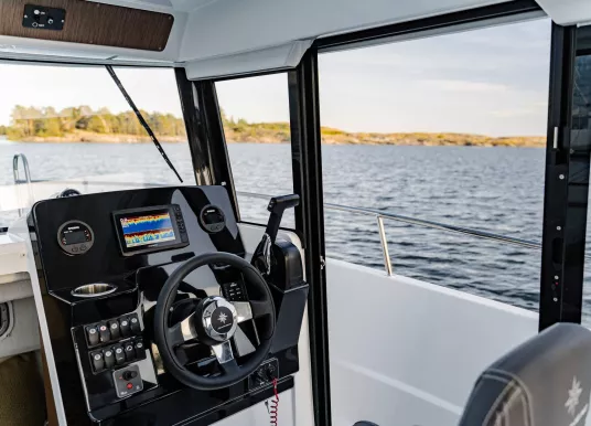 JEANNEAU - MERRY FISHER 695 SPORT - 8