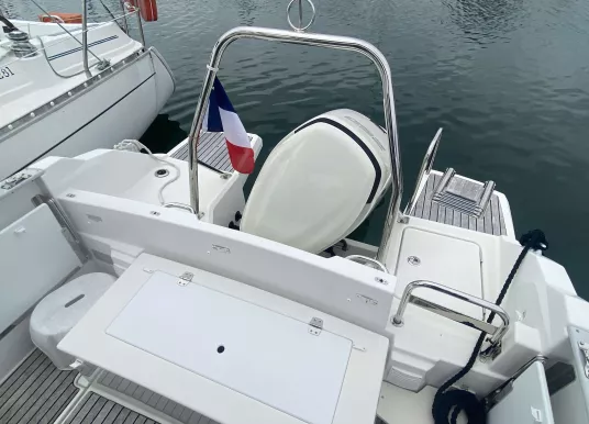 JEANNEAU - CAP CAMARAT 7.5 WA - 8