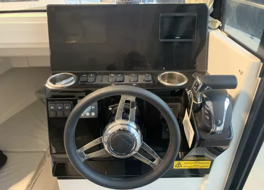 JEANNEAU - MERRY FISHER 795 SPORT - 8