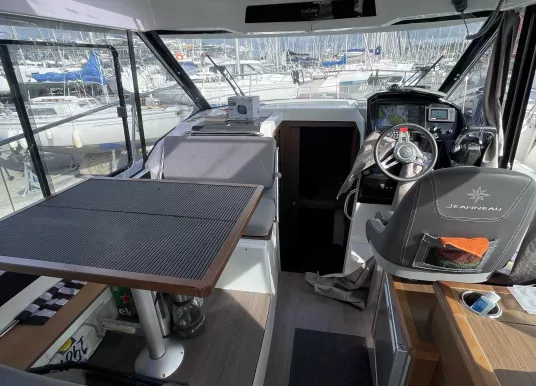 JEANNEAU - MERRY FISHER 895 - 18