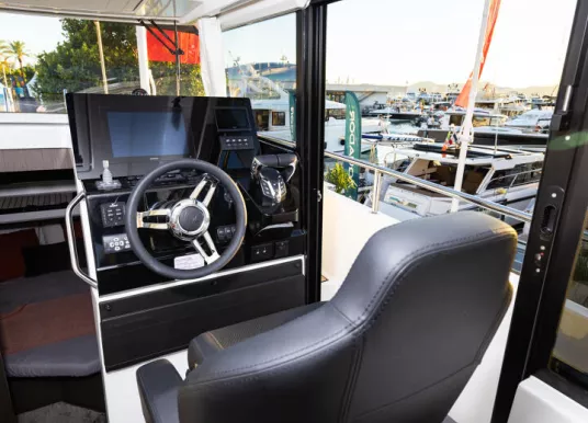 JEANNEAU - MERRY FISHER 895 SPORT - 3