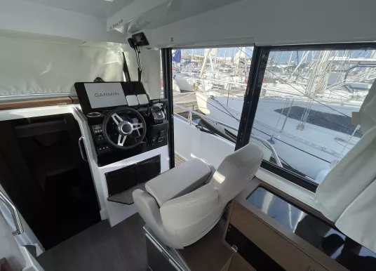 JEANNEAU - MERRY FISHER 895 SPORT - 11