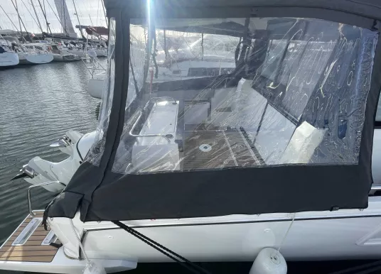 JEANNEAU - MERRY FISHER 895 SPORT - 9