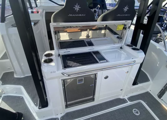 JEANNEAU - CAP CAMARAT 9.0 WA - 7
