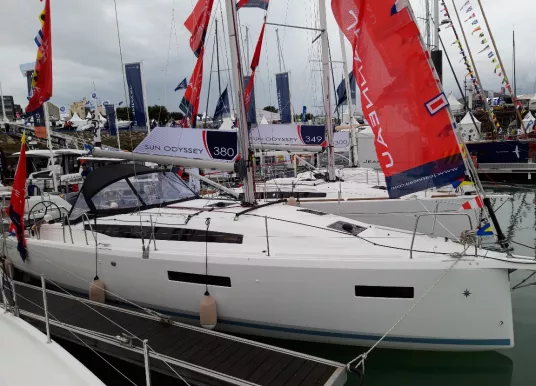 JEANNEAU - SUN ODYSSEY 380 - 2