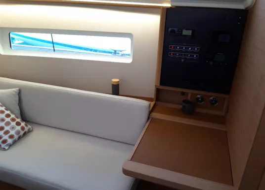JEANNEAU - SUN ODYSSEY 380 - 12