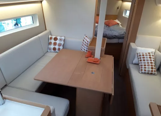 JEANNEAU - SUN ODYSSEY 380 - 13