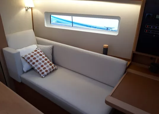 JEANNEAU - SUN ODYSSEY 380 - 14