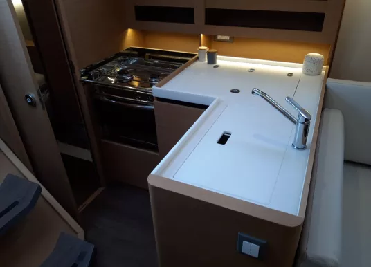 JEANNEAU - SUN ODYSSEY 380 - 16
