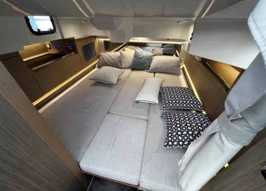 JEANNEAU - CAP CAMARAT 10.5 CC - 16