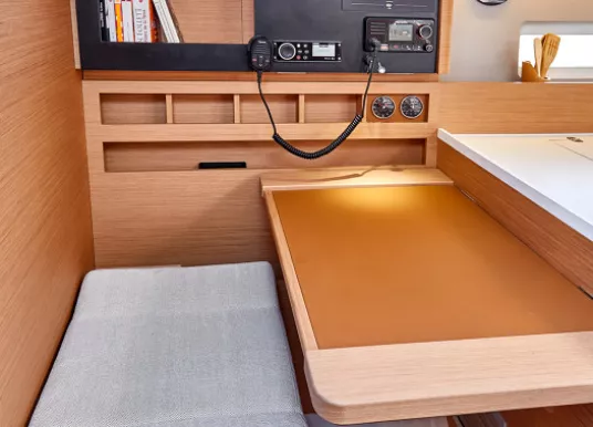 JEANNEAU - SUN ODYSSEY 410 - 8