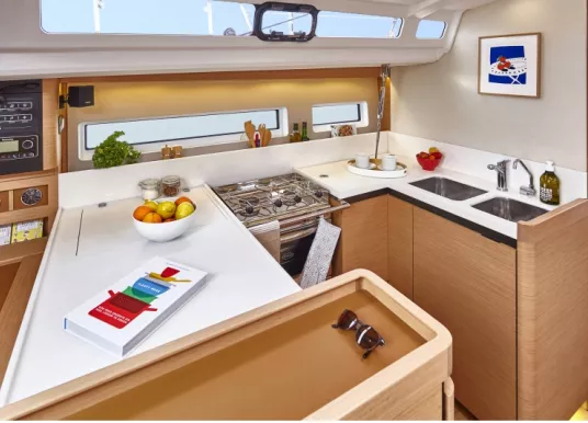 JEANNEAU - SUN ODYSSEY 440 - 9