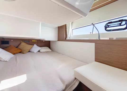 JEANNEAU - NC 37 - 17