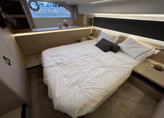 PRESTIGE YACHTS - PRESTIGE 420 S - 17