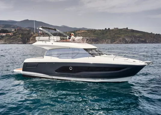 PRESTIGE YACHTS - PRESTIGE 420 FLYBRIDGE - 2