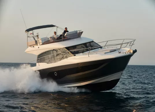 PRESTIGE YACHTS - PRESTIGE 420 FLYBRIDGE - 4