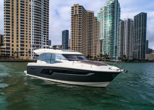 PRESTIGE YACHTS - PRESTIGE 520 - 2