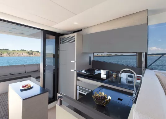 PRESTIGE YACHTS - PRESTIGE 520 - 12