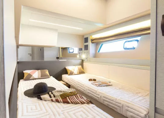 PRESTIGE YACHTS - PRESTIGE 520 - 9