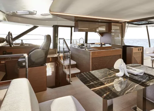 PRESTIGE YACHTS - PRESTIGE M48 - 17