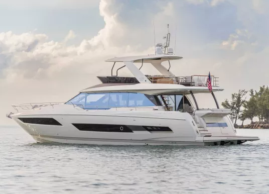 PRESTIGE YACHTS - PRESTIGE 690 FLYBRIDGE - 2