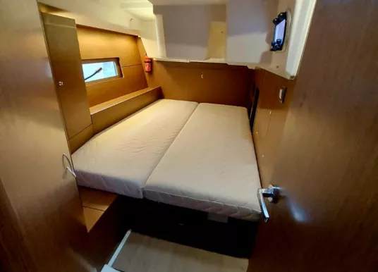 BENETEAU - OCEANIS 46.1 - 25